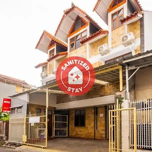 Oyo 2265 Bunga Bakung Hotel 2*