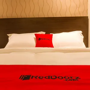 Reddoorz @ Dipatiukur 5* Bandung