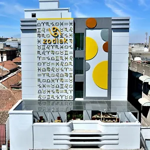 Hotel Zodiak Afrika By Kagum