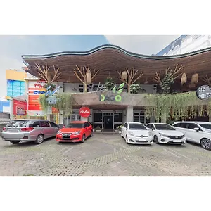 Urbanview Utari Hotel 3*