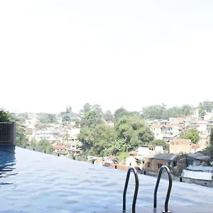 Apartment Classy Chic At Parahyangan By Travelio Bandung