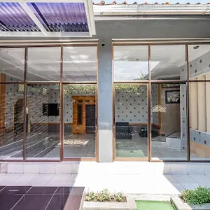 Hotel Oyo 94030 Ar Syariah 2*
