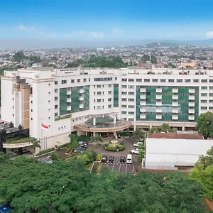 Hotell Artotel Aquila - Bandung