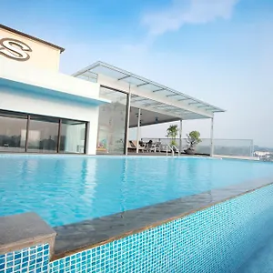 Hotel Grand Sovia