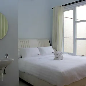 Guest house Reddoorz Near Afrika