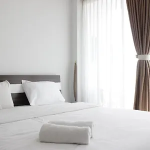 Pleasant 1br With Sofa Bed At Dago By Travelio *