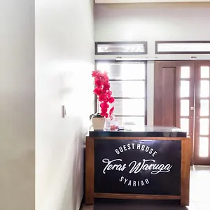 Oyo 90026 Teras Waruga Syariah 2* Bandung