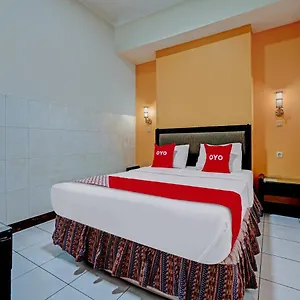 Oyo 90103 Palem 호텔 2*
