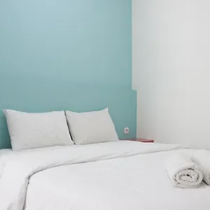 Apartment Modern Chic 2br Parahyangan Near Unpar By Travelio *