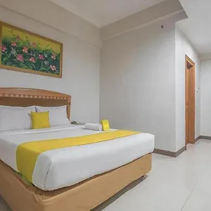 Yehezkiel Surapati Redpartner Hotel 2*