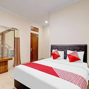Hotel Capital O 3989 Kalimasada 3*