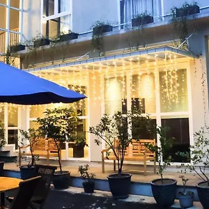 Zoe Hotel 2*