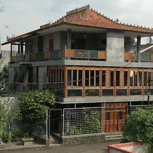 Guest house Dalem Arum Bandung