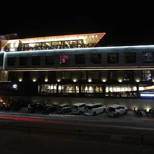 Creative Restart - Cartel Hotel
