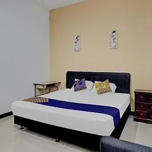 Spot On 90656 Wisma Harapan 2*