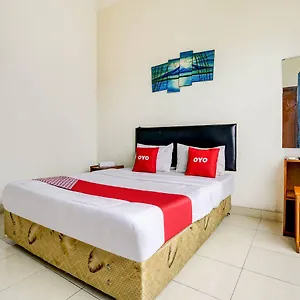 Oyo 3898 Sultan Premiere Ayuni 2* Bandung