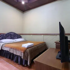 Hotel Kampung Pa'go