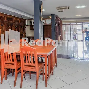Sebelas At Jalan Palasari Mitra Reddoorz 2* 반둥