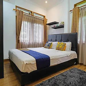 Spot On 92121 Mitra Dago Antapani Syariah Hotel Bandung