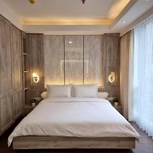 New! Luxury Landmark 2+1br 96m Apartment *