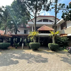 Hotel Gegerkalong Asri *