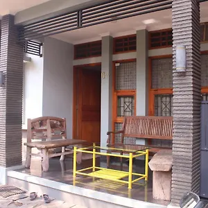 Homestay Bougenville Antapani Syariah 반둥