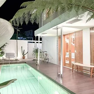 Wallts House With Pool And Ps4 By Grorental Villa Bandung