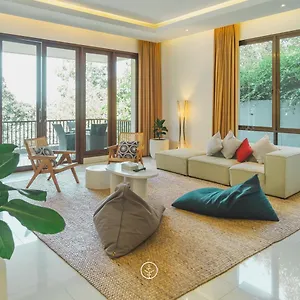 Villa Jasmine Cozy 3 Bedrooms With A Private Swimming Pool Bandung