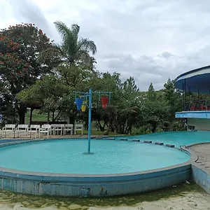 Cozy 1br At Marbella Dago Pakar By Travelio