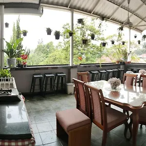 Chez Faustine * Bandung