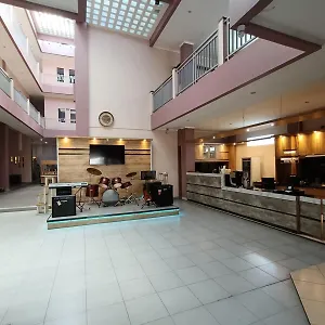 Karana Syariah & Luang Cafe Affittacamere