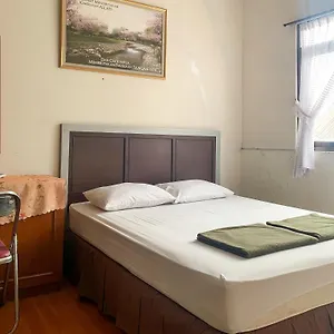 Hotel Cozy Mitra Reddoorz 2*