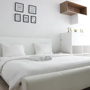 Elegant 2br @ Dago Near Itb By Travelio *