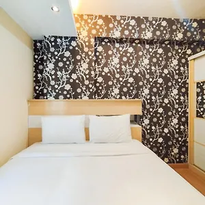 Apartment And Comfy 1br Gateway Ahmad Yani Cicadas By Travelio Bandung