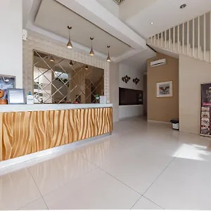 Hotel Reddoorz At Kiara Cozy Kircon