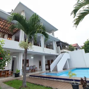 Family Swim With Stunning Views - De Reiz Padmanaba Syariah 4br
