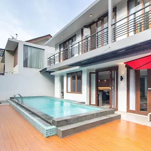 Family Only With Private Pool - De Reiz Ubud Syariah 5br Villa Bandung
