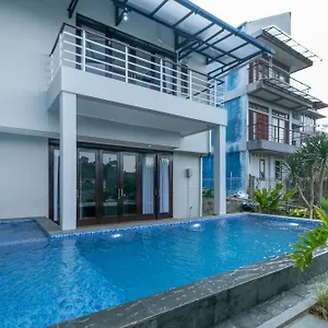 Family Only Private Pool - De Reiz Aisyah Syariah 3br * Bandung