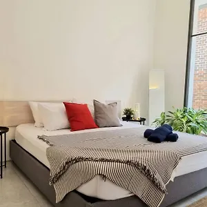 Modern Brickhouse 펜션