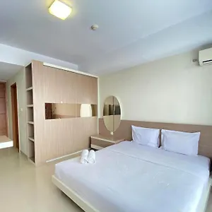 Pleasant At Beverly Dago Near Itb By Travelio * Bandung