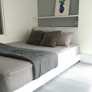 Jardin Cihampelas Type 24, Full Furnished * 반둥