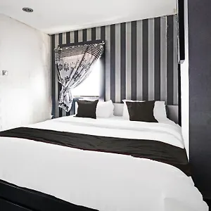Capital O 93365 Gateway By Sarana Cipta Mahakarya Ii Hotel 3*