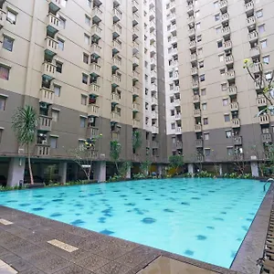 Oyo Life 93251 Gateway Cicadas By Alugada Hotel Bandung