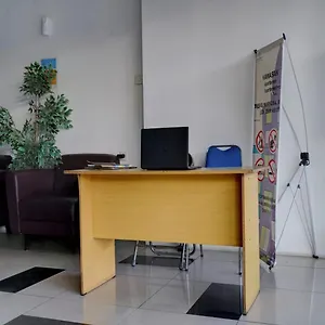 Oyo Life 93855 The Jarrdin By Hotel Bandung