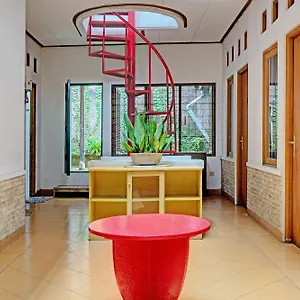 Hotel Oyo Life 92589 Geusan Ulun Bandung