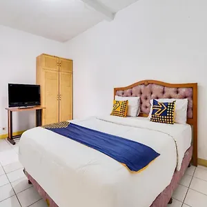 Oyo 91546 Dewi Sudirman Szálloda Bandung