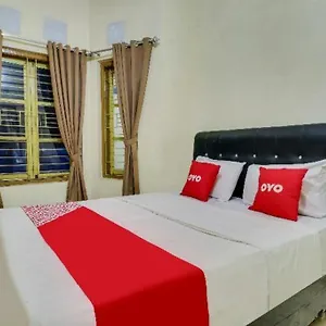 Hotel Oyo 90892 My Syariah 2*