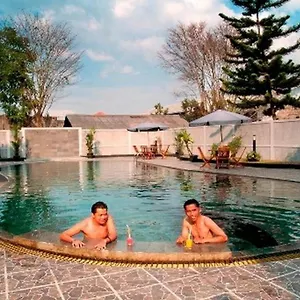 Enhaii Hotel Bandung