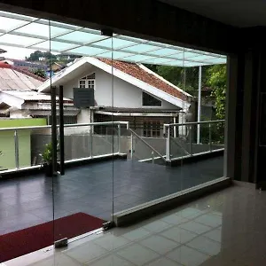 J Ciumbuleuit Bandung