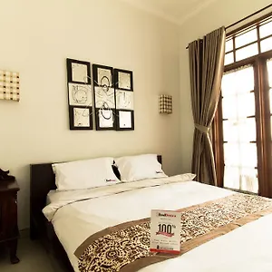 Affittacamere Reddoorz @ Burangrang 2*